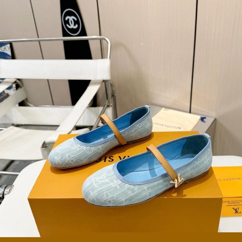 LV flat shoes
